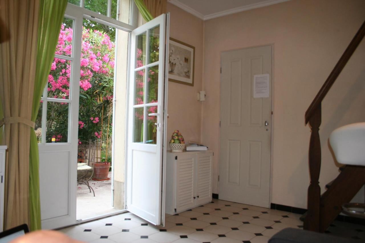 Le Petit Palais Maisonnette Aparthotel Avinhão Exterior foto