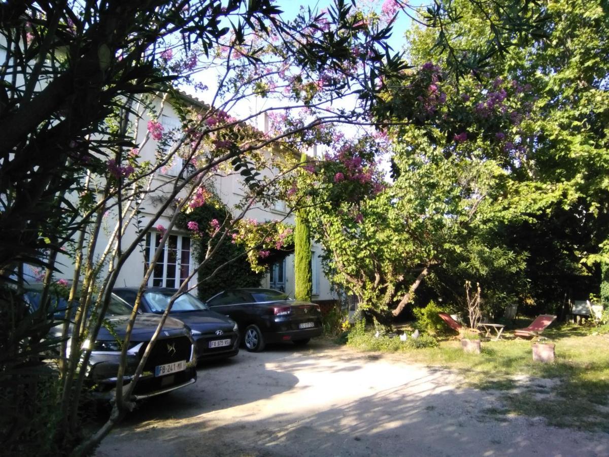 Le Petit Palais Maisonnette Aparthotel Avinhão Exterior foto